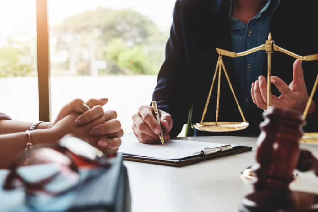 Court Applications vs. Mediation: A Less Stressful Path with EH Mediation Ashton-under-Lyne